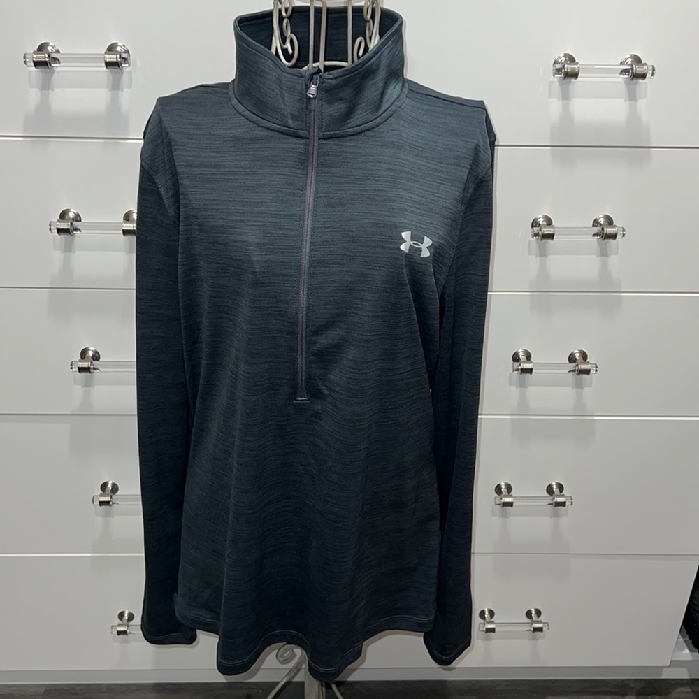 Under Armour 1/4 Zip Jacket, size L